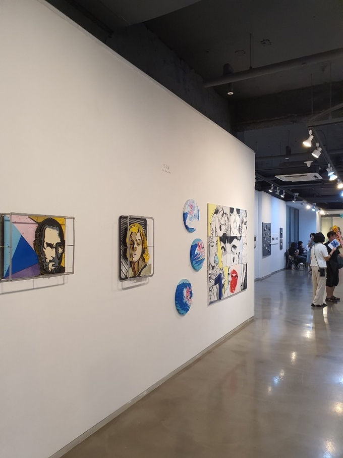 서울 동덕아트갤러리에서 오는 10일까지 열리는 이번 'KAUP 2020展' 개막전의 연장 문의가 이어지고 있는 가운데, 놓치면 후회하게 될 작품 전시회로 이번 한국미술응원프로젝트협회 창립 전시회가 주목을 받고 있다/안준희 기자