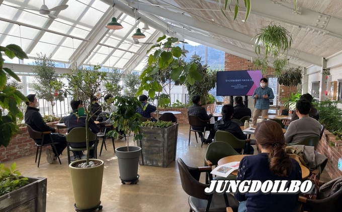 곤충 농가 기술교육 모습