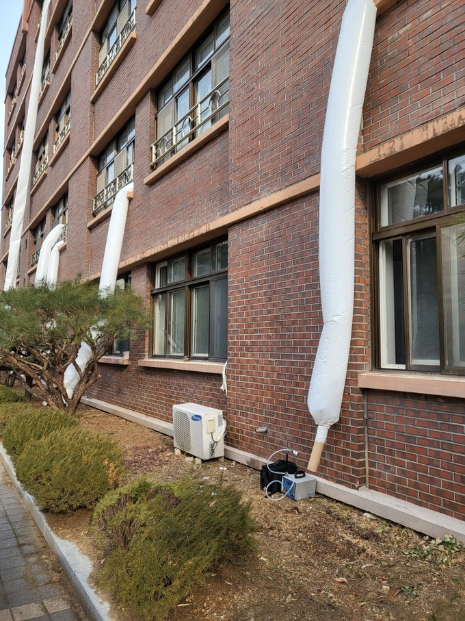 석면해체작업 현장.