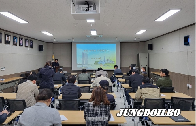 용인특례시가 기흥구 일원 선로 지중화사업을 위해 지난 14일 마북동 주민설명회를 열었다