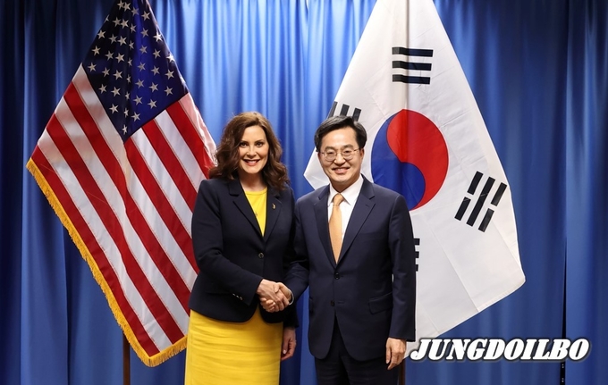 그레첸 휘트머(Gretchen+Whitmer)+미시간주 주지사 면담