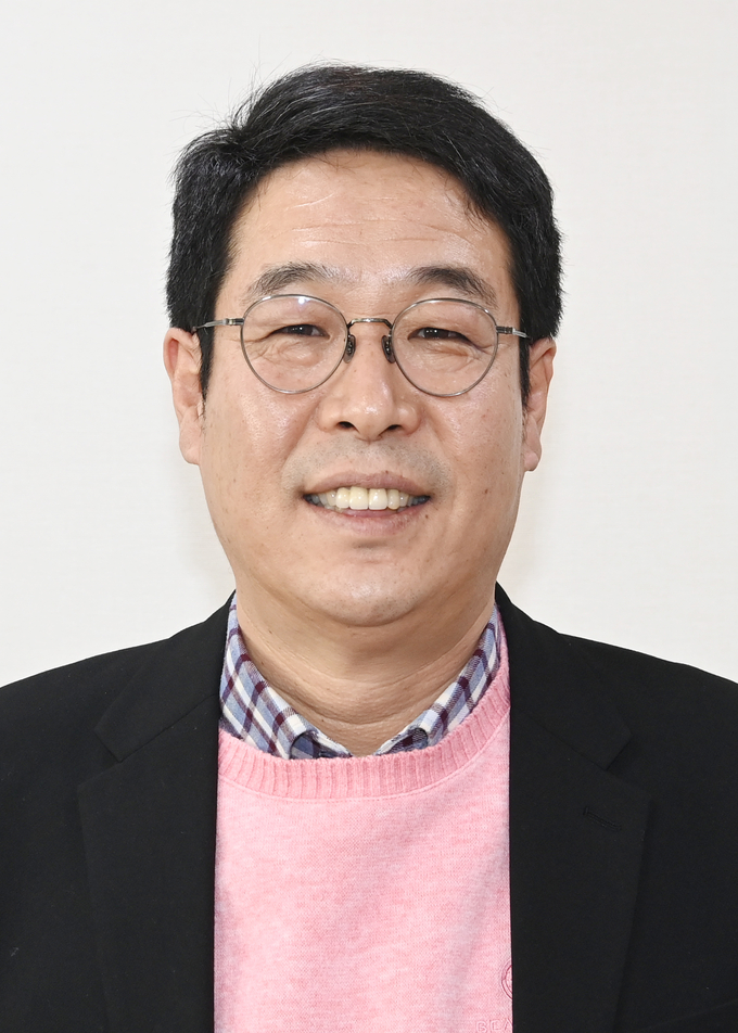 김기배 신임 팔달구청장.