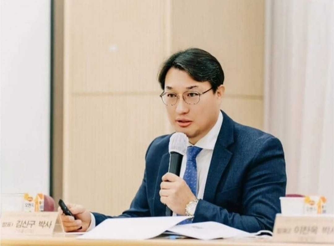 김신구 목사