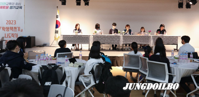 70명 학생 작가와 선생님이 함께하는 ‘나도 작가 책 출판 기념회’