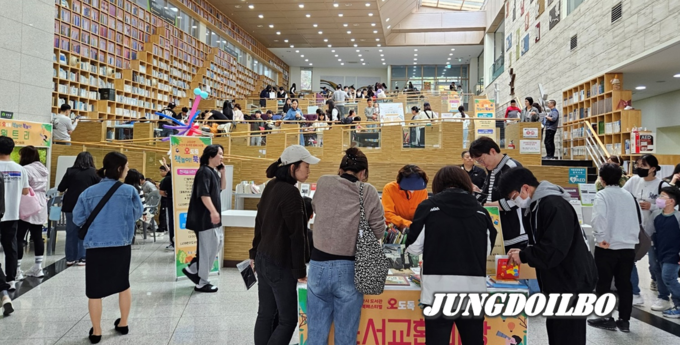 오산시 도서관 북페스티벌, 어린이 체험과 공연으로 즐거운 추억 선사