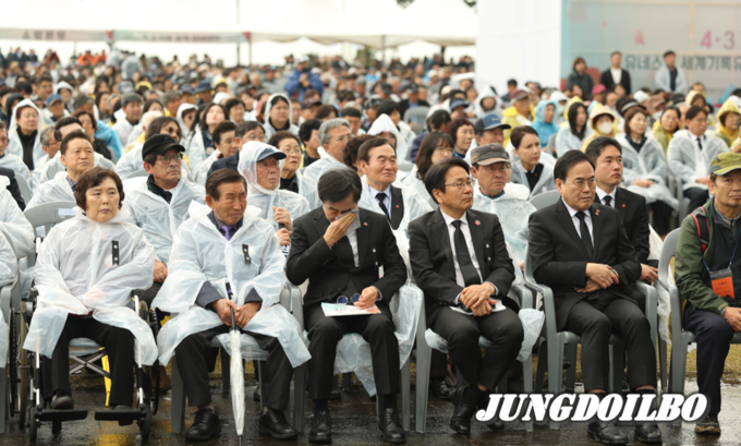 김동연 경기도지사가 3일 오전 제주 4․3 평화공원에서 열린 제76주년 제주 4․3희생자 추념식에 참석했다. = 자료사진 경기도