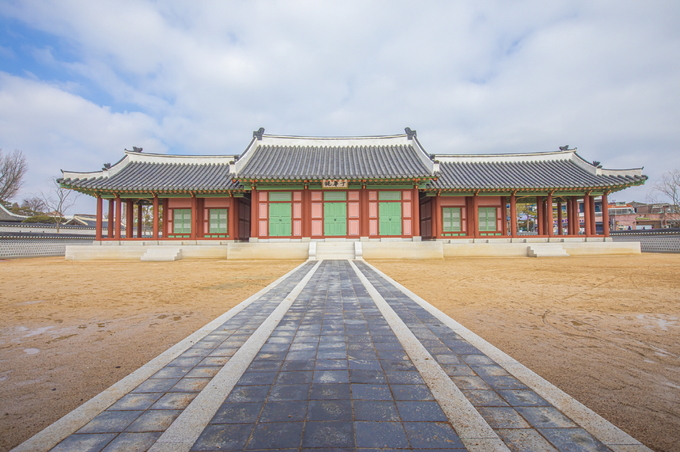 복원한 우화관