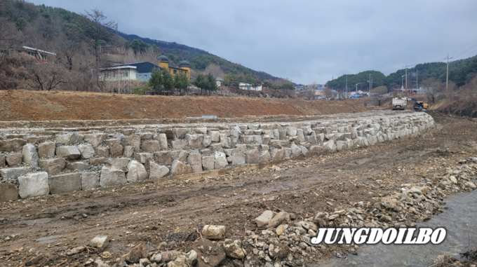 지방하천 정비사업 공사현장 = 자료사진 경기도