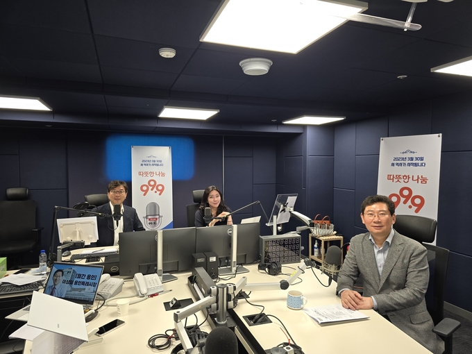 이상일 용인특례시장이 26일 OBS라디오 최진만 이유나의 굿모닝 OBS에 출연해 용인특례시에서 진행 중인 다양한 사업과 성과를 소개했다.