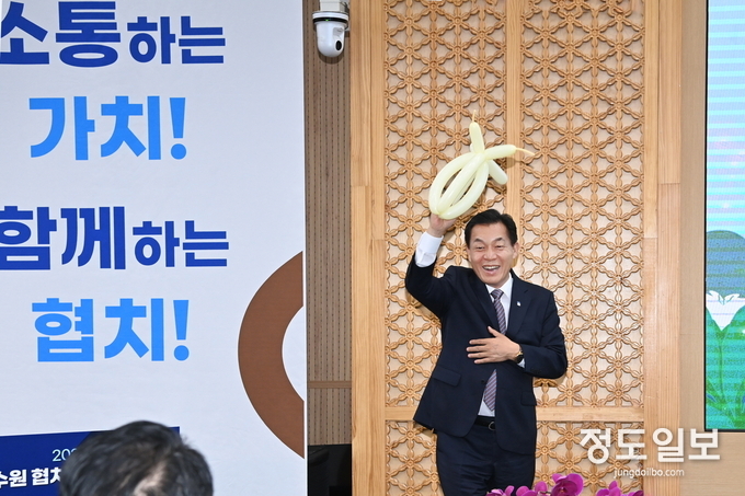 이재준 시장이 인사말을 하고 있다.