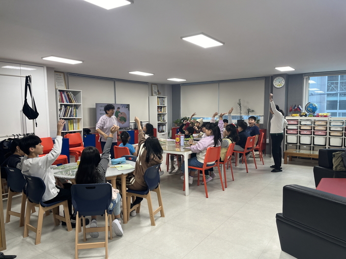 ESG 환경실천교육 진행 사진
