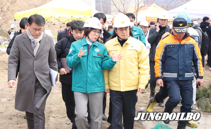 25일 낮 12경 사고현장에 도착한 김동연 지사 = 자료사진 경기도