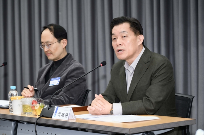 이재준 수원시장이 인사말을 하고 있다.