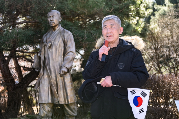 지난 2024년 3월 3·1운동 105주년 기념식에서 임면수 선생의 후손 임병무씨가 인사말을 하고 있다.