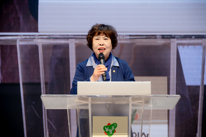 축사를 하는 이정애 부의장.