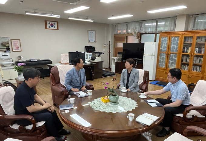 성복임 도의원, 군포 제4선거구 학교 교육환경 점검 및 현장 의견 청취 사진=경기도의회