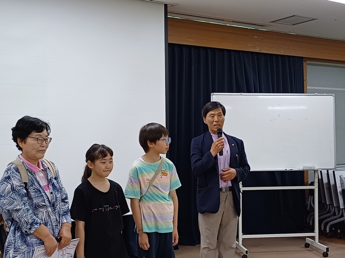 '나혜석 골든벨'은 나혜석의 삶과 예술에 관한 퀴즈 대회로 누구나 참여할 수 있는 프로그램이었다. 1등은 매향동에 사는 임인선 씨로, "나혜석 화가에 대한 공부를 많이 했다."며 벨을 울리고 한우 갈비 상품을 받았다. 학생들은 2·3등을 차지했다.
