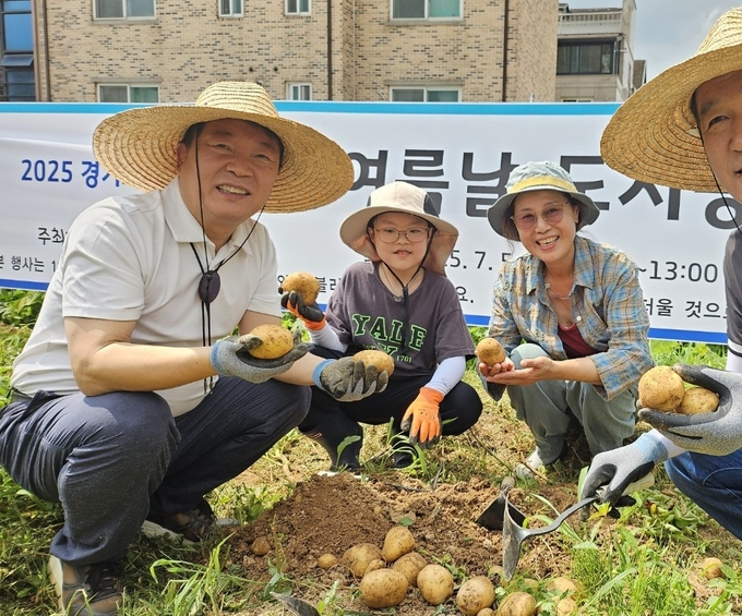 방성환 농정해양위원장, “도시와 농촌 연결하는 텃밭의 힘 생태감수성과 공동체 회복의 장 되길”
