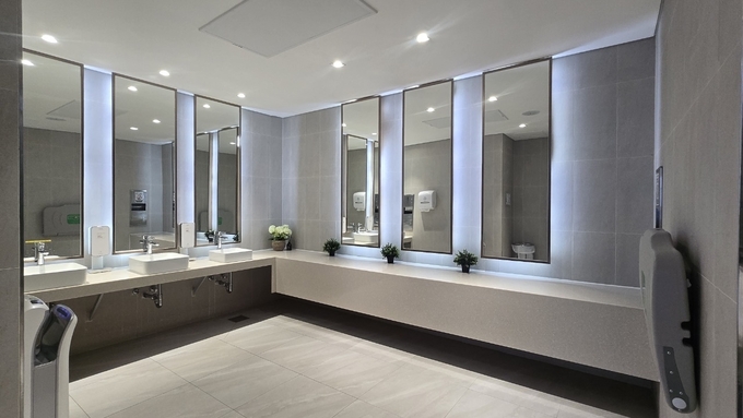 수원컨벤션센터 2층 여자화장실 내부