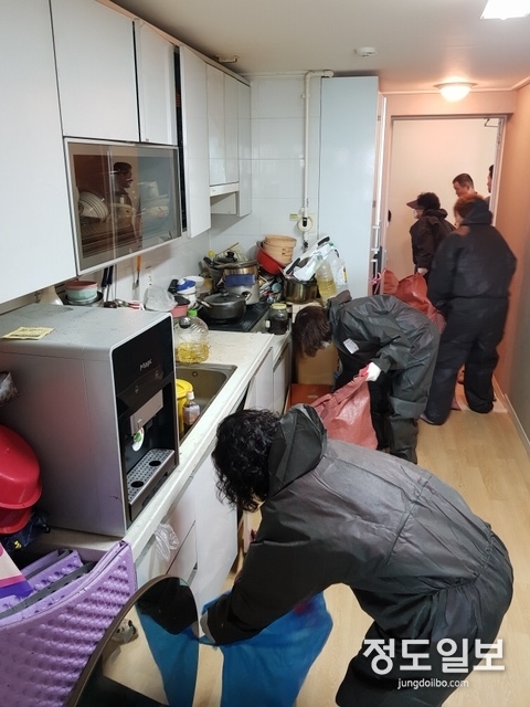 파주시 운정1동, 저장강박증 홀몸 어르신 집 대청소