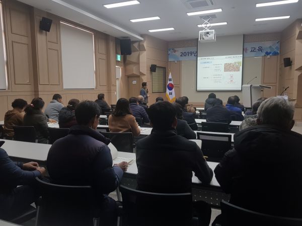 경북도, 수정벌 활용으로 고품질 농산물 생산