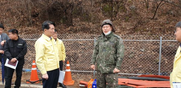 김성호 강원도 행정부지사, 화천군 긴급 방역현장 점검