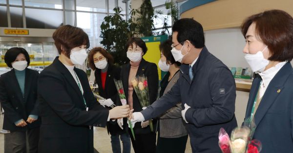 전남도, ‘세계 여성의 날’ 이색 행사