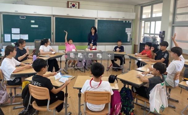 초등학교 학생 선수들을 대상으로 열린 스포츠 심리교육 및 집단 상담 모습.