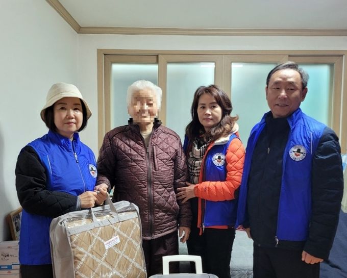 의정부시 의정부1동, 안부전화 봉사자와 어르신의 반가운 만남