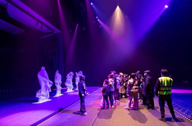 용인문화재단, 무대 체험 프로그램 '비하인드 더 스테이지' 전 회차 매진