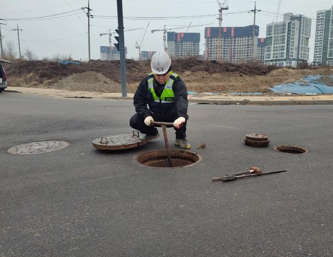 오산시, 상수도관 세척으로 맑고 깨끗한 수돗물의 안정적인 공급 노력