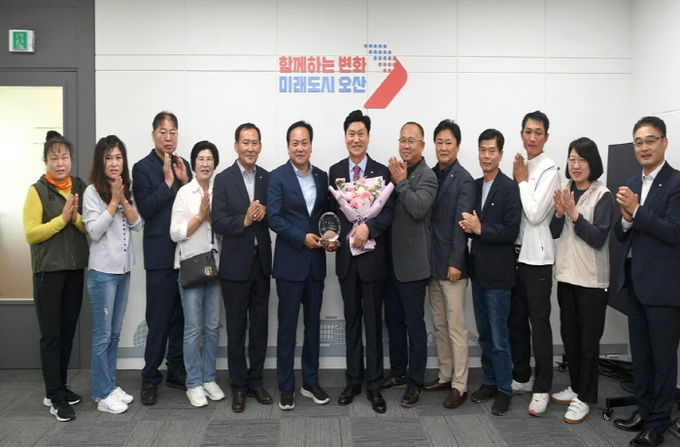 오산시, (사)오산시 강원도민회 김영광 회장 1일 명예시장 위촉