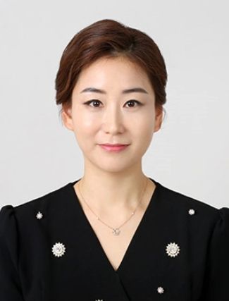 친절 행정의 모범! 정읍시, 김혜연·최유진 주무관 ‘상반기 친절공무원’ 선정