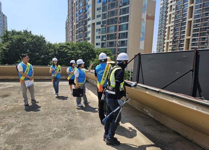 오산시, 여름철 풍수해 대비 옥외광고물 집중 안전점검 실시
