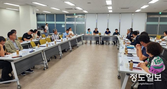 화성시, 시민과 함께 화성특례시 비전 수립... 100만 특례시 준비위원회 제3차 정기 회의 개최