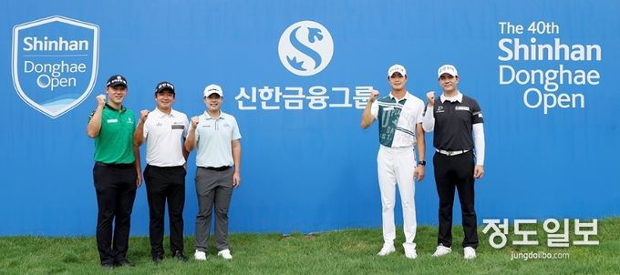 예선을 통과한 윤성호, 김승혁, 김학형, 박준홍, 최영준 (좌로부터)