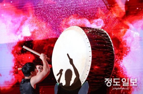 안양춤축제 개막과 함께 제51회 시민의 날 기념 시민대상 열려
