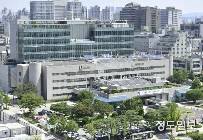 수원시청사 전경