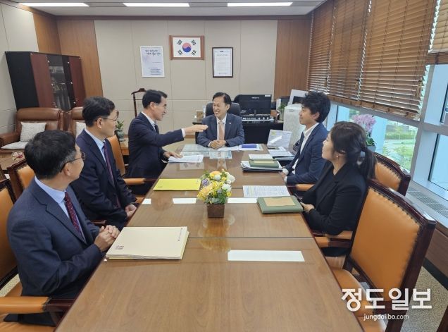 김명선 행정부지사 해양수산부 차관 면담