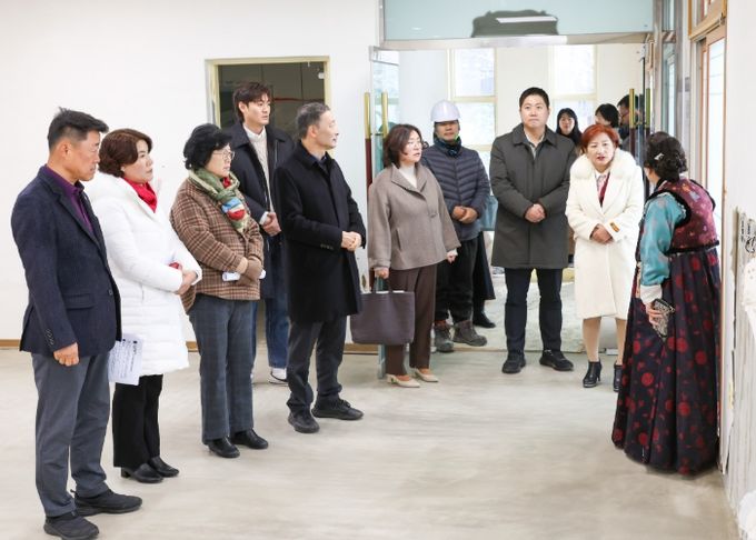 안산시의회 기획행정위원회가 지난 3일 행복예절관을 방문해 현장 점검을 실시했다.