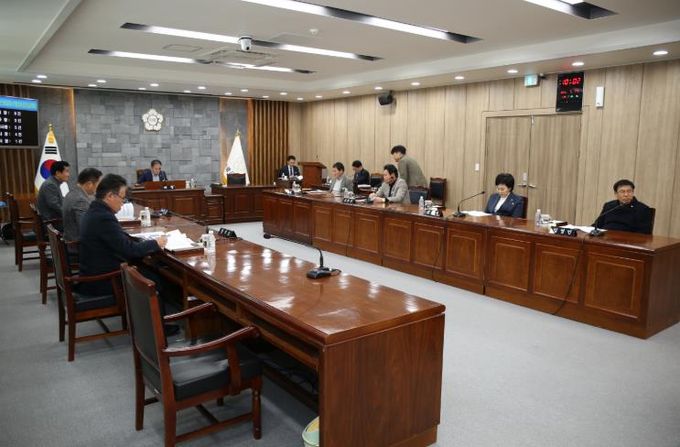 영광군의회, 2025년 새해 첫 의원간담회 개최