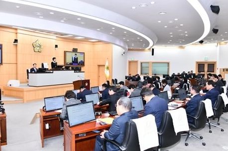 ‘여수공항 안전대책 강화 및 활성화 촉구’