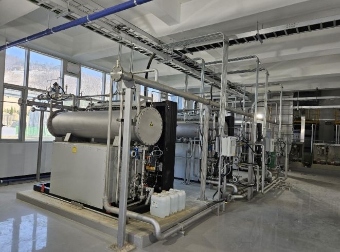 수돗물을 오존으로 살균하는 성남시 복정정수장 내 고도정수처리 시설