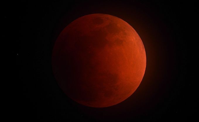 2018년 진행된 개기월식