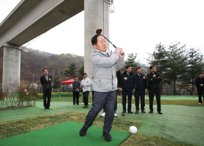 시타 중인 주광덕 시장